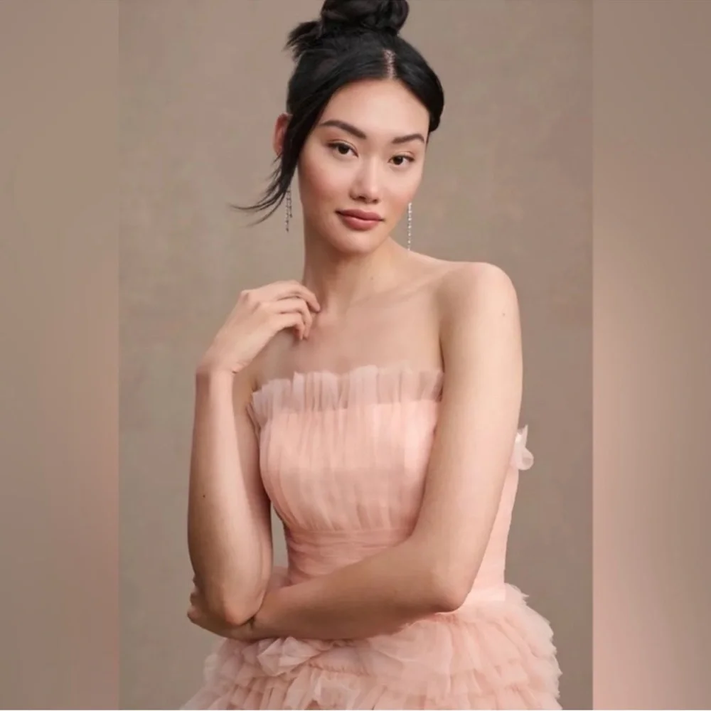 MAC DUGGAL
Pink Strapless Tulle Ruffle Gown Anthropologie - Picture 3 of 17